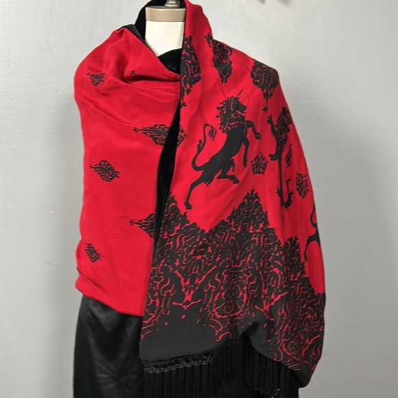 Peter Nygard Scarf Double Sided Black Velvet Red Printed Silk Fringe - Picture 2 of 16